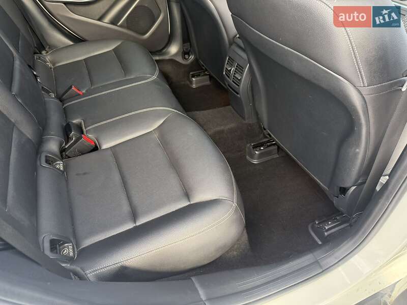 Позашляховик / Кросовер Mercedes-Benz GLA-Class 2016 в Лубнах фото 19 Позашляховик / Кросовер Mercedes-Benz GLA-Class 2016 в Лубнах