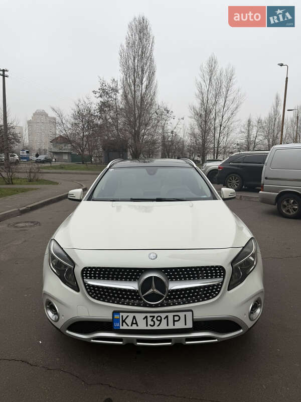 Внедорожник / Кроссовер Mercedes-Benz GLA-Class 2017 в Киеве фото 2 Внедорожник / Кроссовер Mercedes-Benz GLA-Class 2017 в Киеве