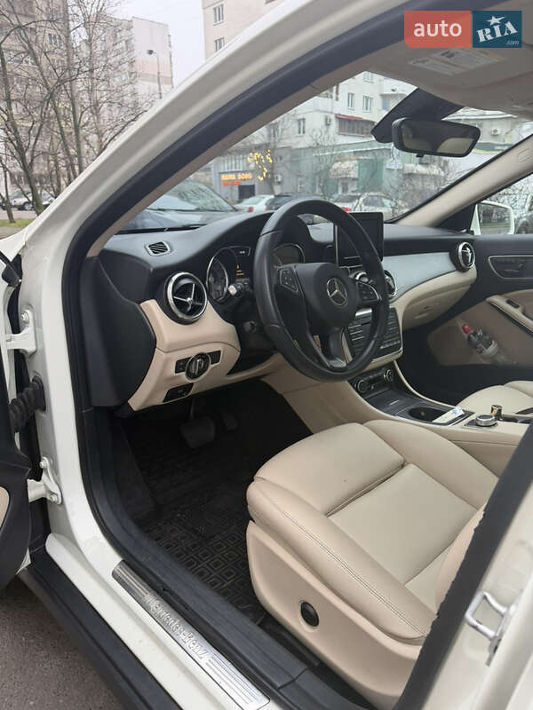 Внедорожник / Кроссовер Mercedes-Benz GLA-Class 2017 в Киеве фото 7 Внедорожник / Кроссовер Mercedes-Benz GLA-Class 2017 в Киеве