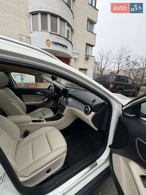Внедорожник / Кроссовер Mercedes-Benz GLA-Class 2017 в Киеве фото 12 Внедорожник / Кроссовер Mercedes-Benz GLA-Class 2017 в Киеве