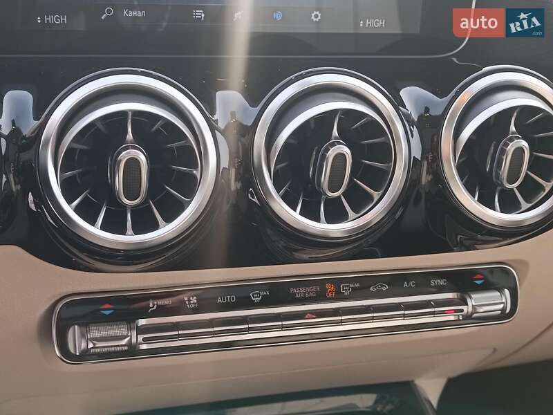 Позашляховик / Кросовер Mercedes-Benz GLA-Class 2020 в Харкові