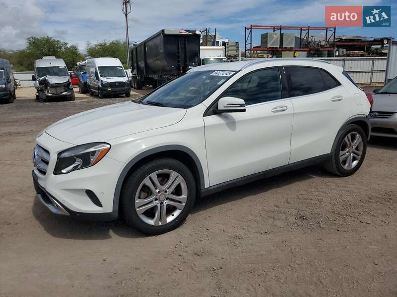 Mercedes-Benz GLA-Class 2016