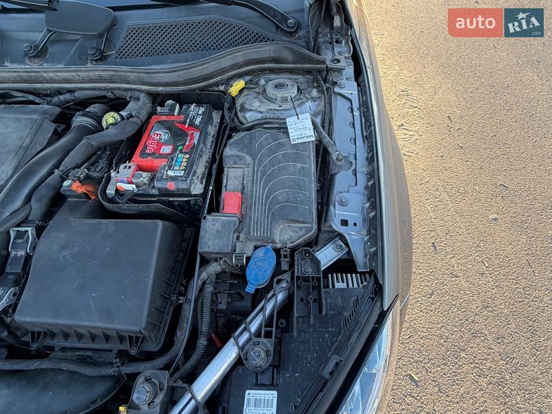 Внедорожник / Кроссовер Mercedes-Benz GLA-Class 2016 в Киеве