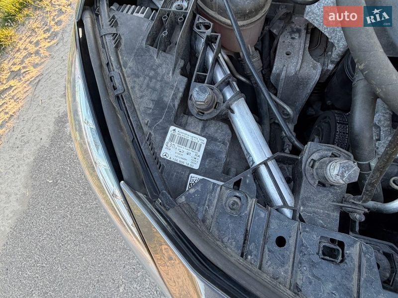 Внедорожник / Кроссовер Mercedes-Benz GLA-Class 2016 в Киеве