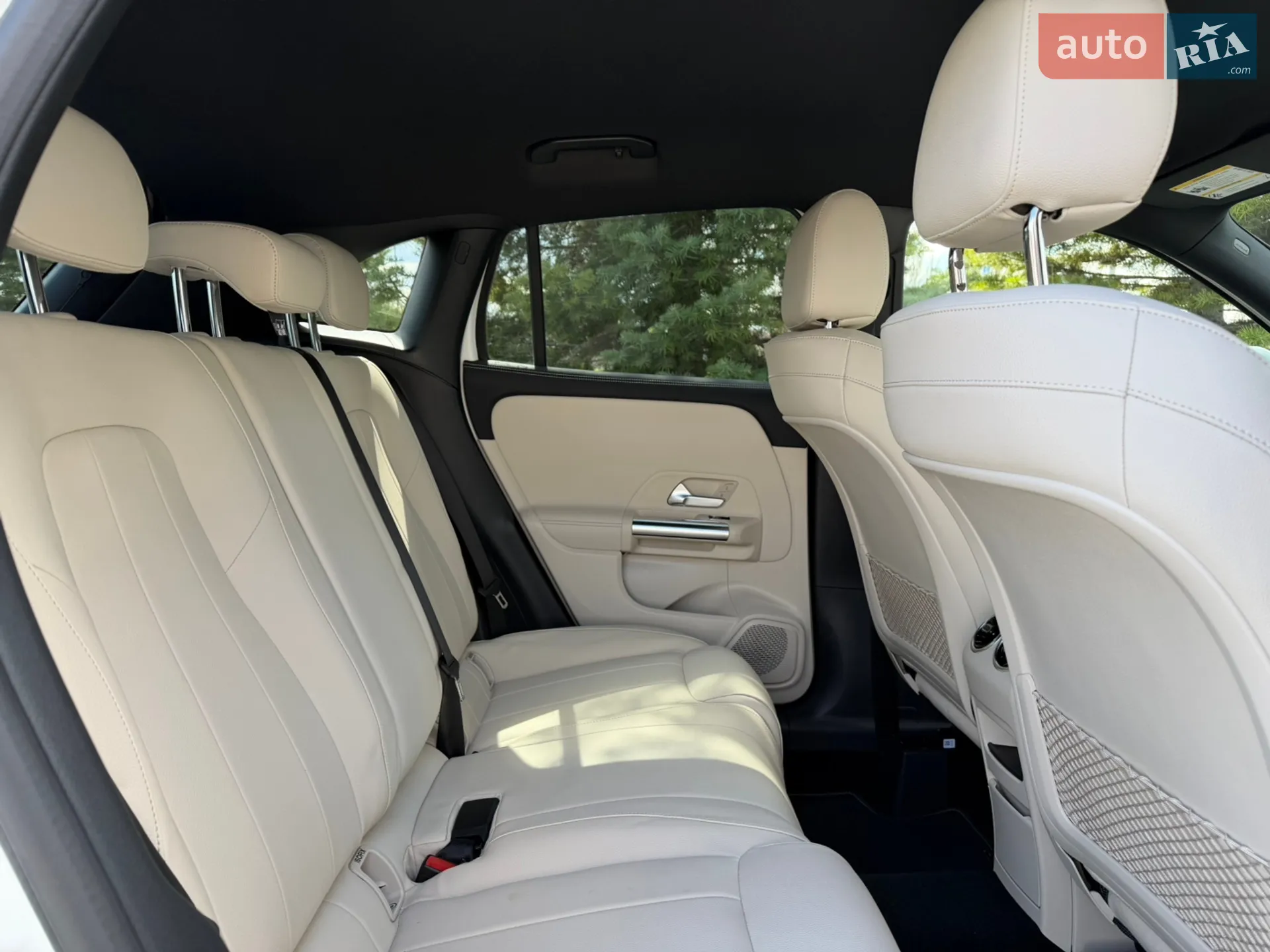 2020 Mercedes-Benz GLA-klasse - мініатюра 28