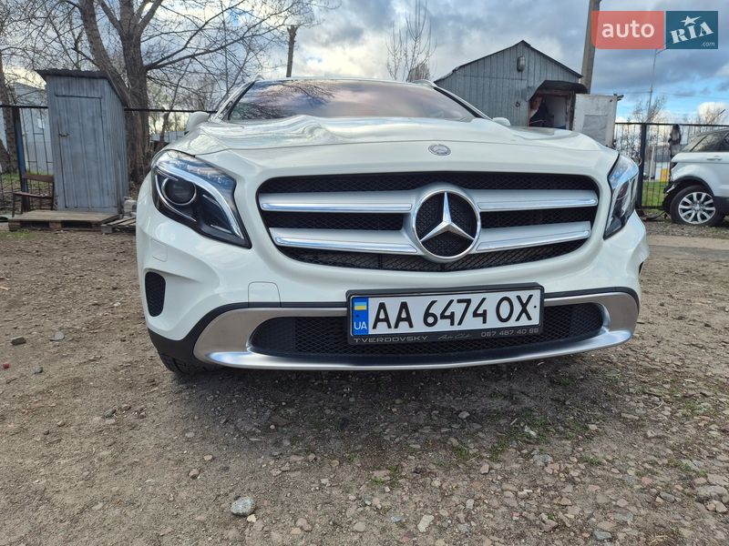 Mercedes-Benz GLA-Class 2015