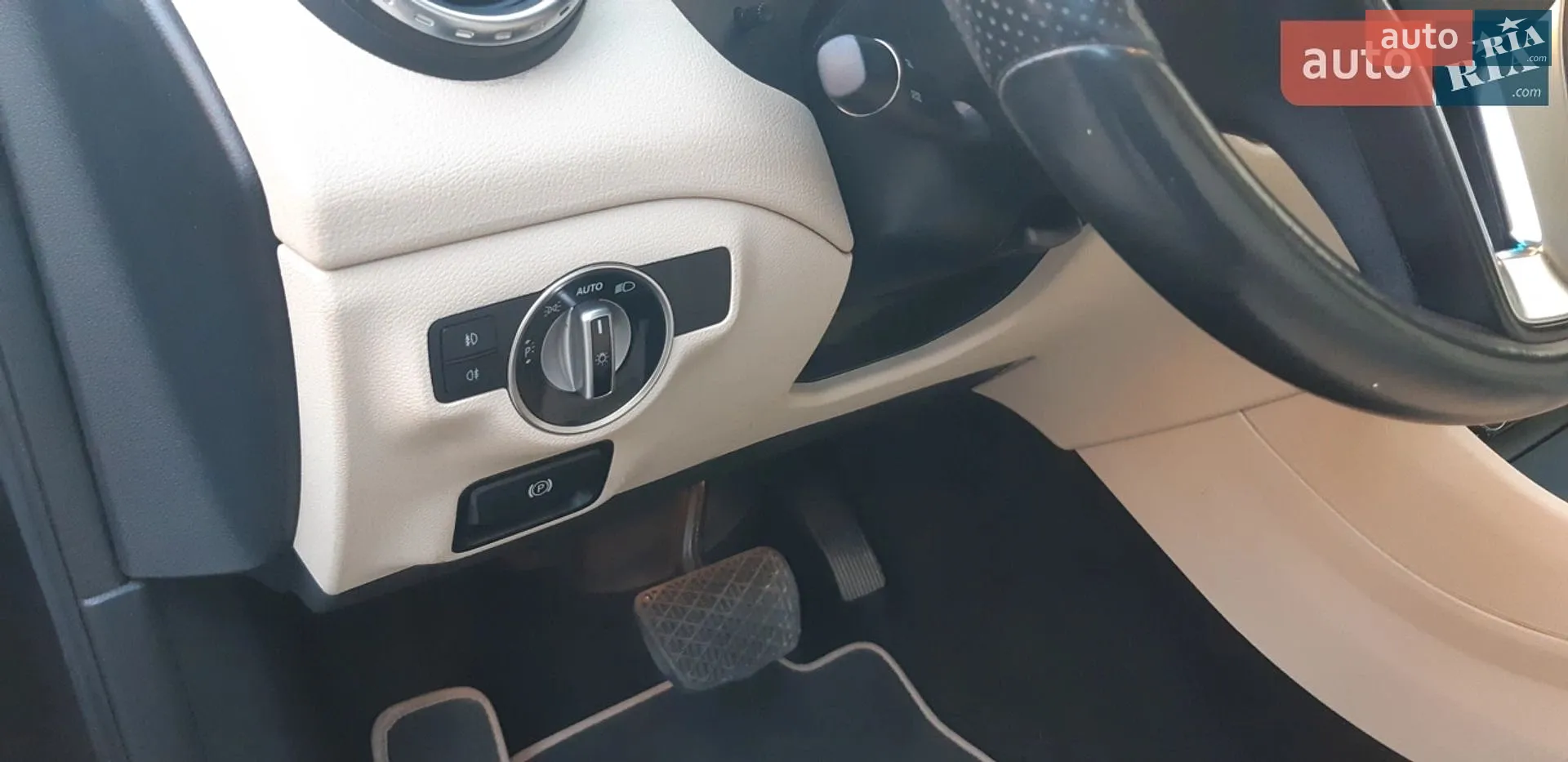 2015 Mercedes-Benz GLA-klasse - мініатюра 31