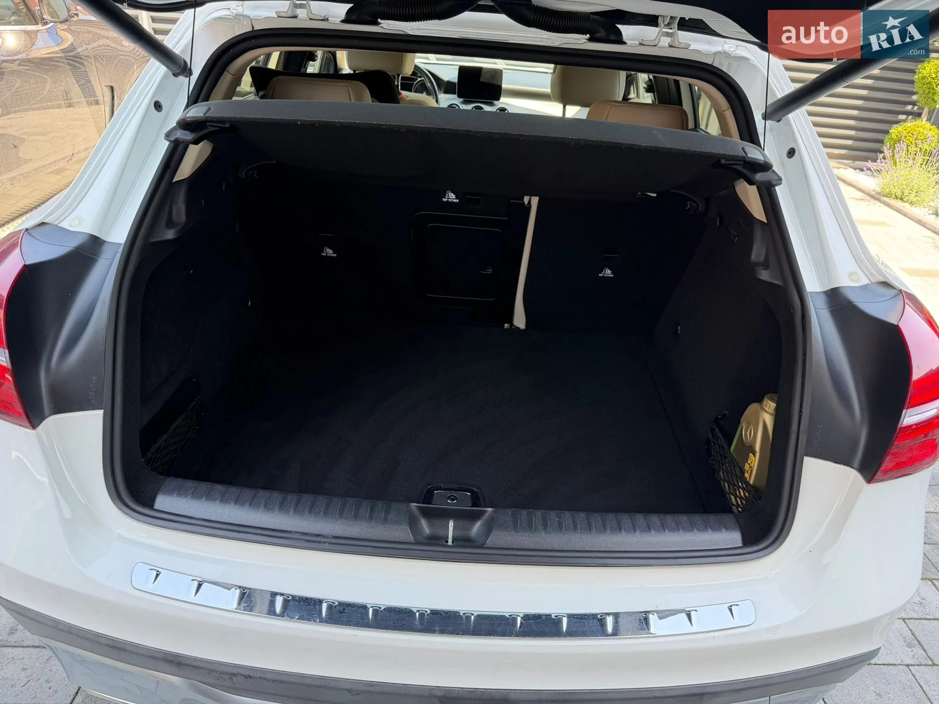 Mercedes-Benz GLA-Class 2019 VIN WDCTG4GB9LU022061 фото оголошення 2 з 5
