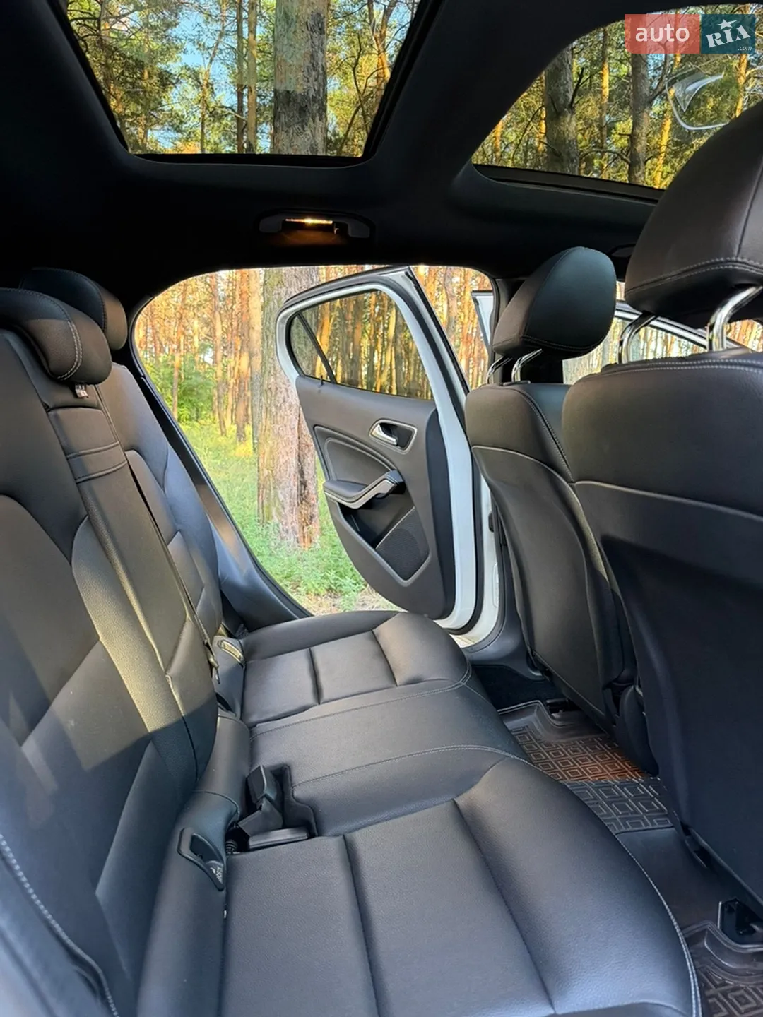 2018 Mercedes-Benz GLA-klasse - мініатюра 28