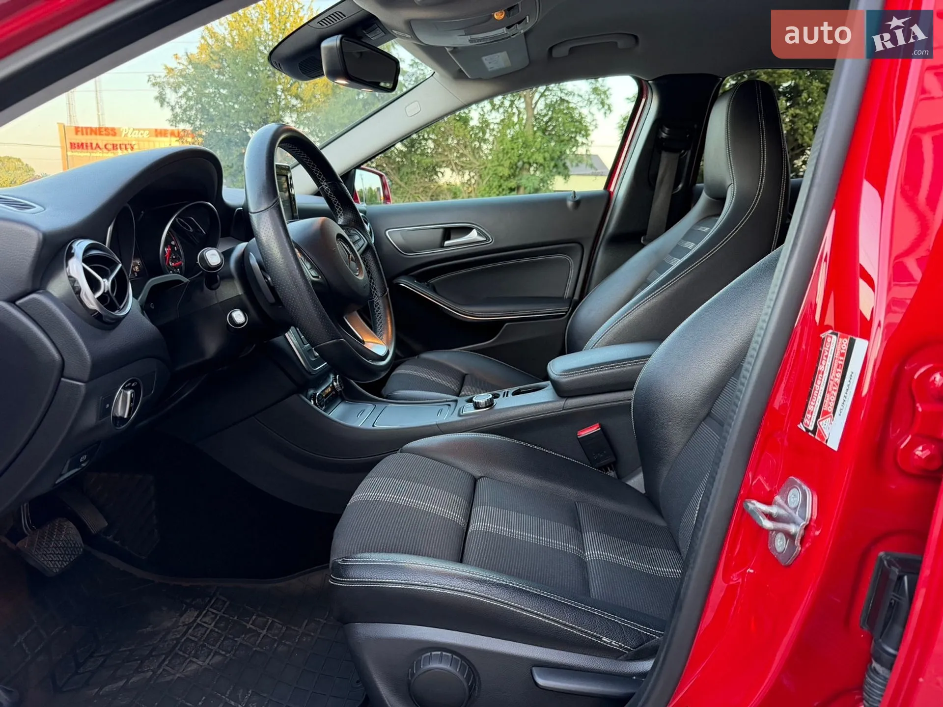 2017 Mercedes-Benz GLA-klasse - мініатюра 36