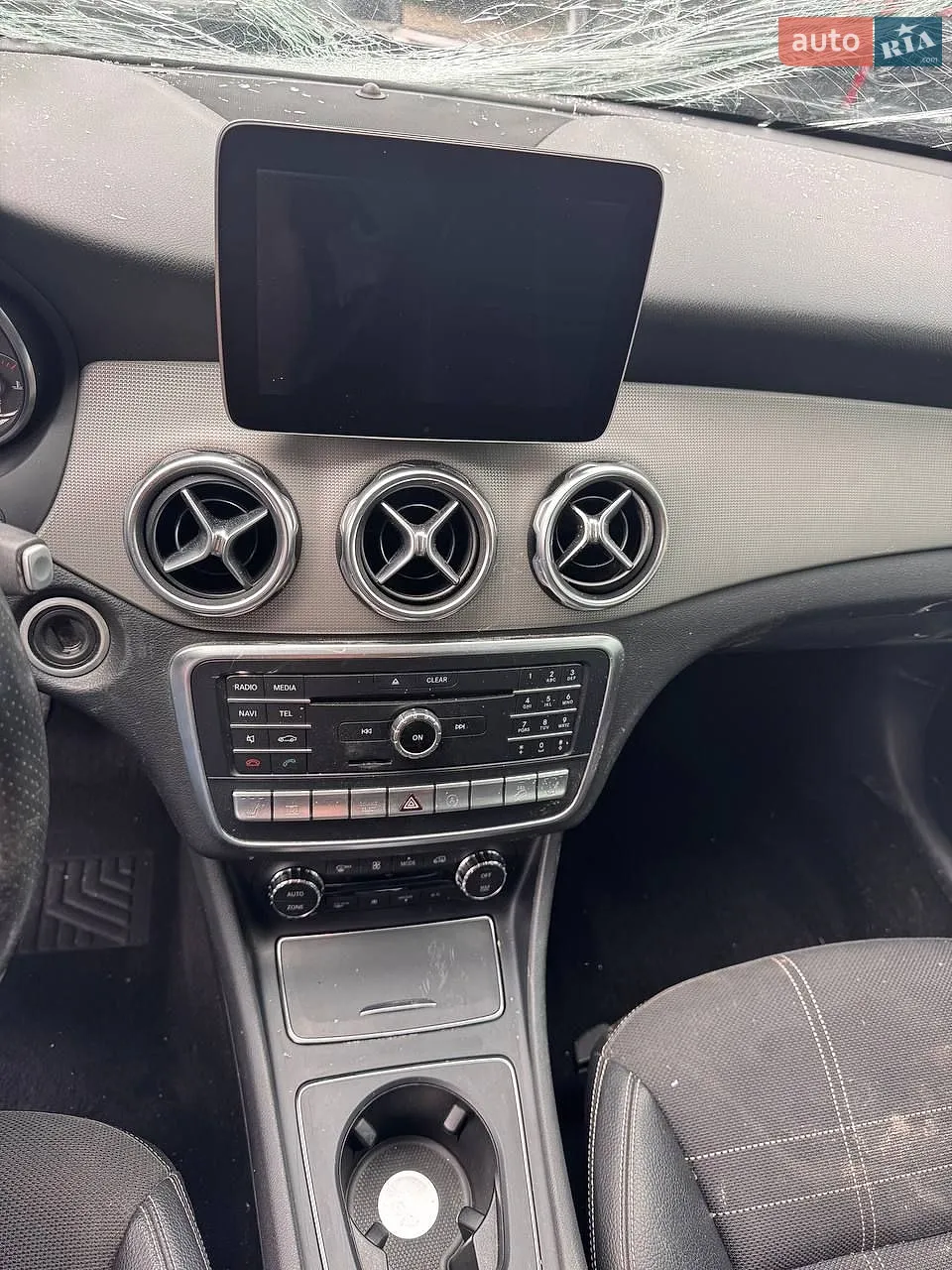 2017 Mercedes-Benz GLA-klasse - мініатюра 16