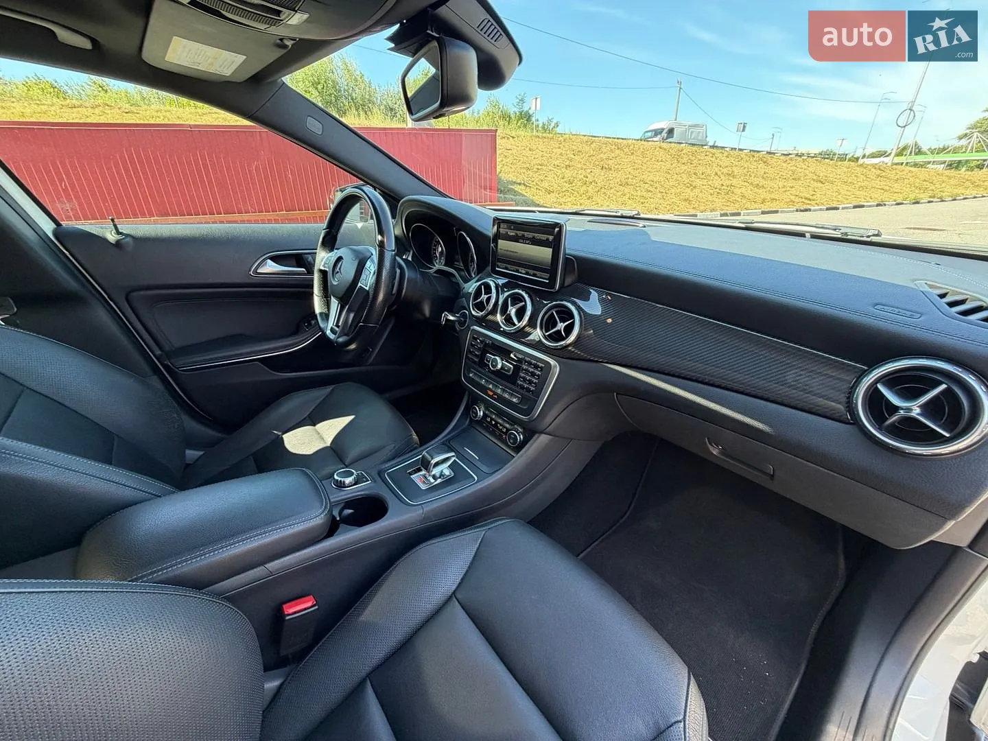 2015 Mercedes-Benz GLA-klasse - мініатюра 29