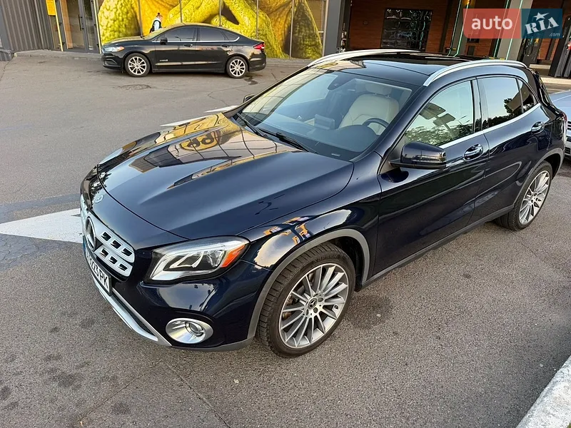 Mercedes-Benz GLA-Class