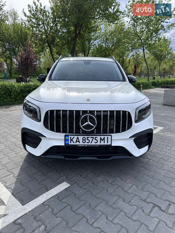 Внедорожник / Кроссовер Mercedes-Benz GLB-Class 2021 в Киеве