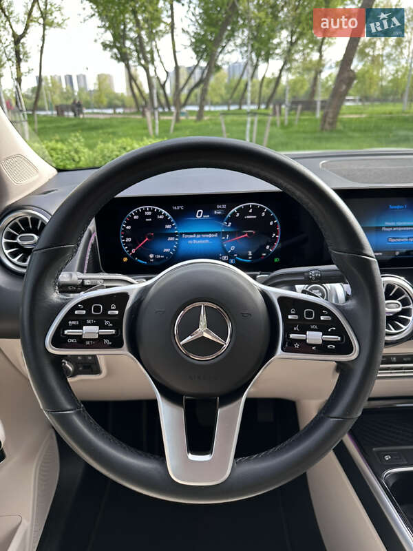 Внедорожник / Кроссовер Mercedes-Benz GLB-Class 2021 в Киеве