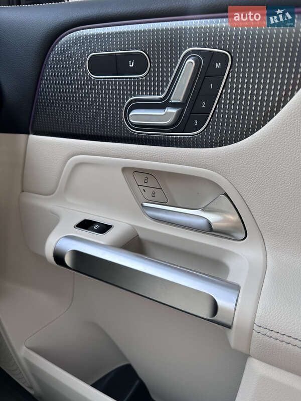 Внедорожник / Кроссовер Mercedes-Benz GLB-Class 2021 в Киеве