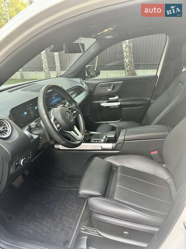 Внедорожник / Кроссовер Mercedes-Benz GLB-Class 2021 в Киеве