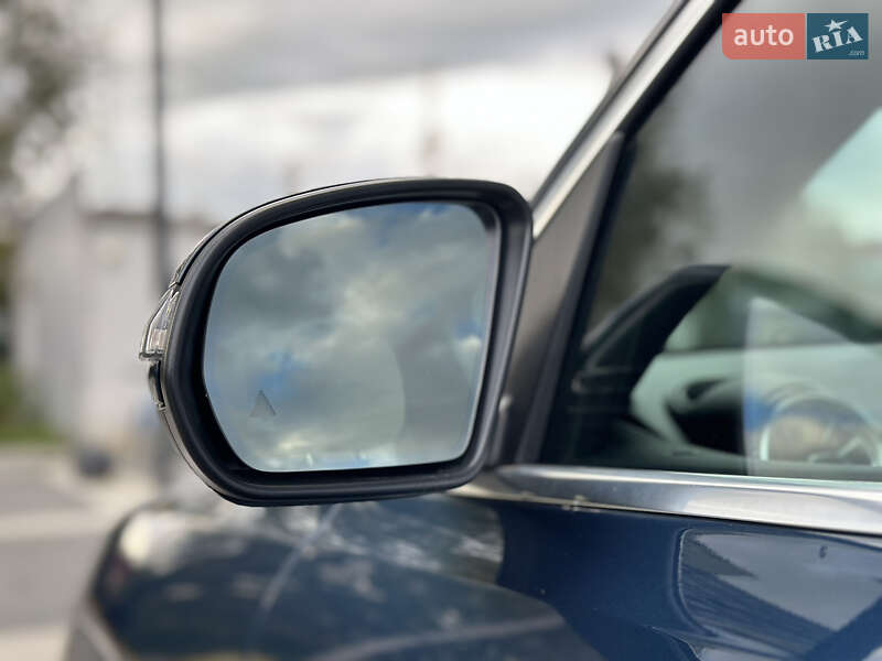 Внедорожник / Кроссовер Mercedes-Benz GLB-Class 2021 в Львове