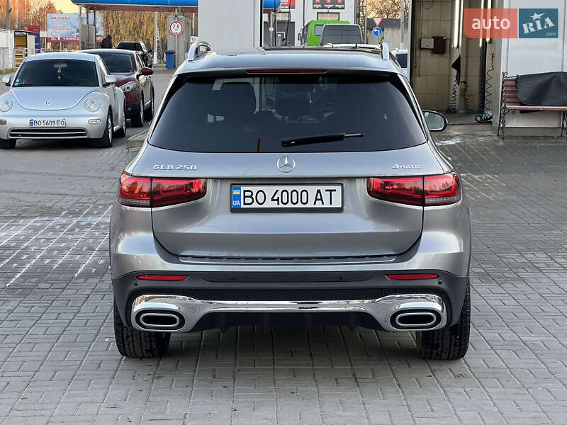 Внедорожник / Кроссовер Mercedes-Benz GLB-Class 2019 в Тернополе