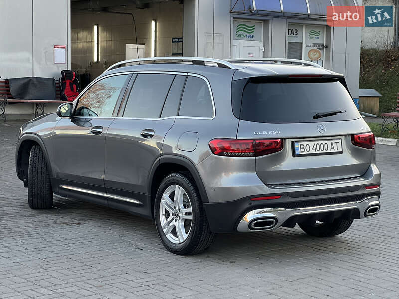 Внедорожник / Кроссовер Mercedes-Benz GLB-Class 2019 в Тернополе