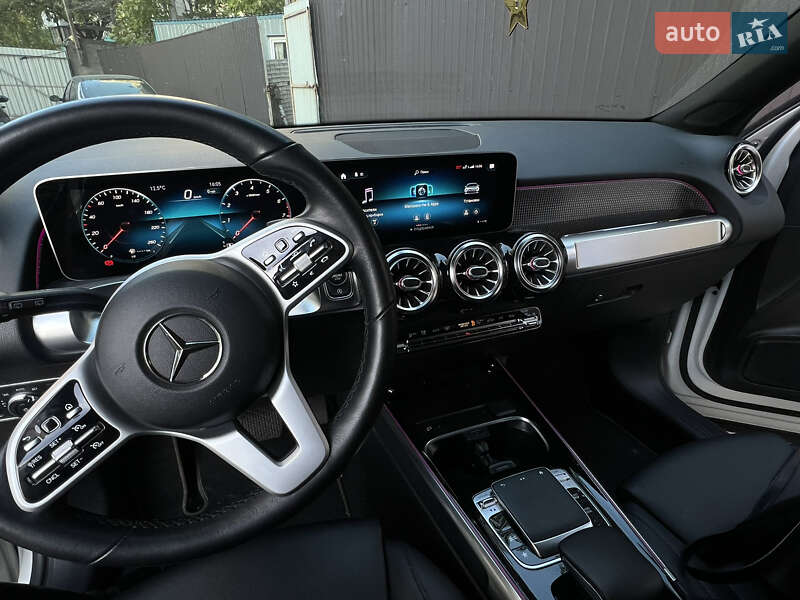 Внедорожник / Кроссовер Mercedes-Benz GLB-Class 2020 в Киеве