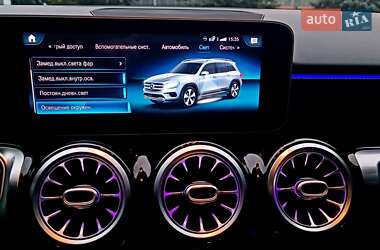 Позашляховик / Кросовер Mercedes-Benz GLB-Class 2019 в 