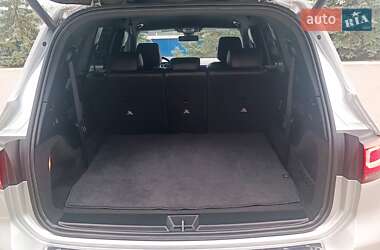 Позашляховик / Кросовер Mercedes-Benz GLB-Class 2019 в 