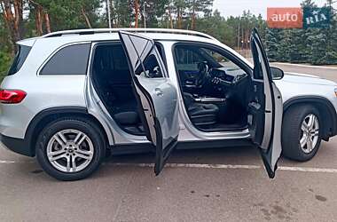 Позашляховик / Кросовер Mercedes-Benz GLB-Class 2019 в 