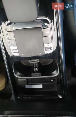 Внедорожник / Кроссовер Mercedes-Benz GLB-Class 2020 в 