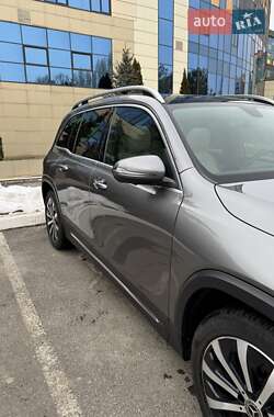 Внедорожник / Кроссовер Mercedes-Benz GLB-Class 2019 в 