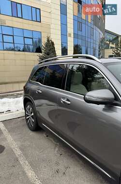 Внедорожник / Кроссовер Mercedes-Benz GLB-Class 2019 в 