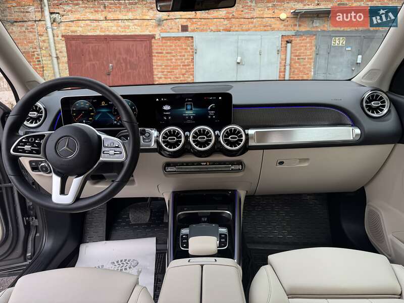 Внедорожник / Кроссовер Mercedes-Benz GLB-Class 2019 в Харькове