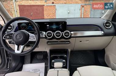 Внедорожник / Кроссовер Mercedes-Benz GLB-Class 2019 в 