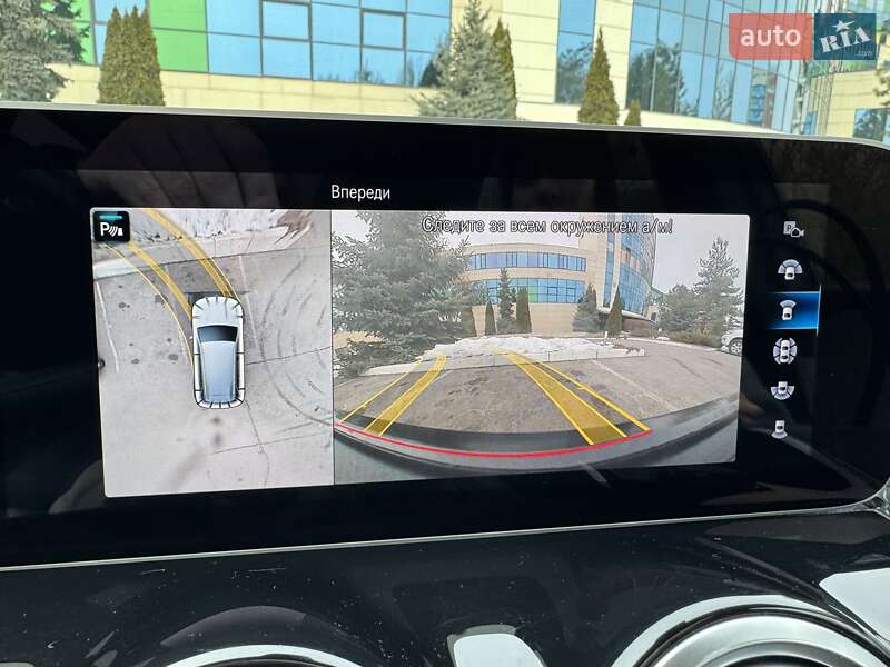 Внедорожник / Кроссовер Mercedes-Benz GLB-Class 2019 в Харькове