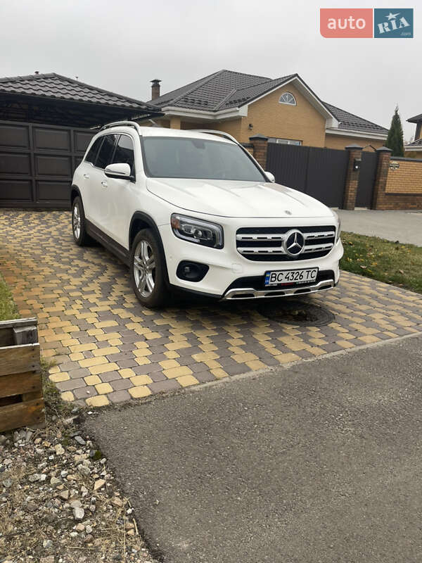 Внедорожник / Кроссовер Mercedes-Benz GLB-Class 2019 в Сумах