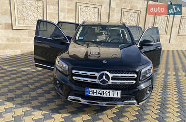 Позашляховик / Кросовер Mercedes-Benz GLB-Class 2019 в 