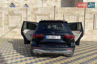 Позашляховик / Кросовер Mercedes-Benz GLB-Class 2019 в 