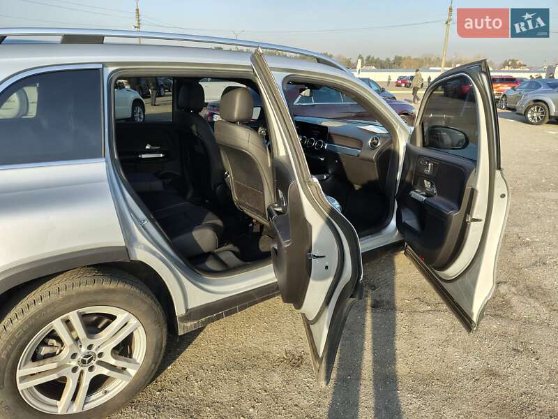 Внедорожник / Кроссовер Mercedes-Benz GLB-Class 2020 в Киеве