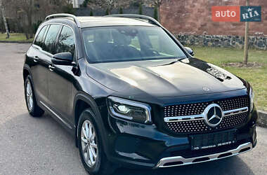 Внедорожник / Кроссовер Mercedes-Benz GLB-Class 2021 в 