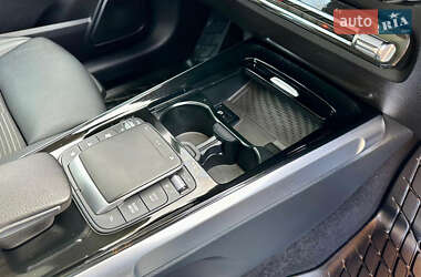 Внедорожник / Кроссовер Mercedes-Benz GLB-Class 2021 в 
