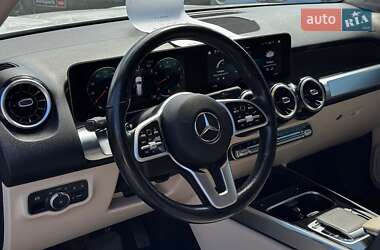Позашляховик / Кросовер Mercedes-Benz GLB-Class 2020 в 