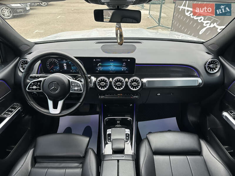 Внедорожник / Кроссовер Mercedes-Benz GLB-Class 2019 в Киеве