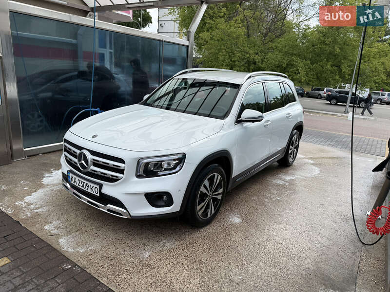 Внедорожник / Кроссовер Mercedes-Benz GLB-Class 2020 в 