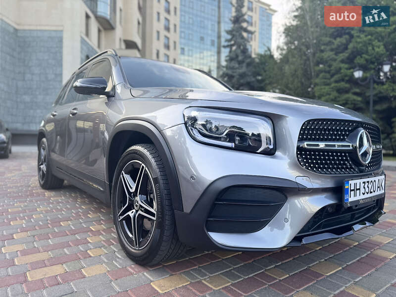 Внедорожник / Кроссовер Mercedes-Benz GLB-Class 2022 в 