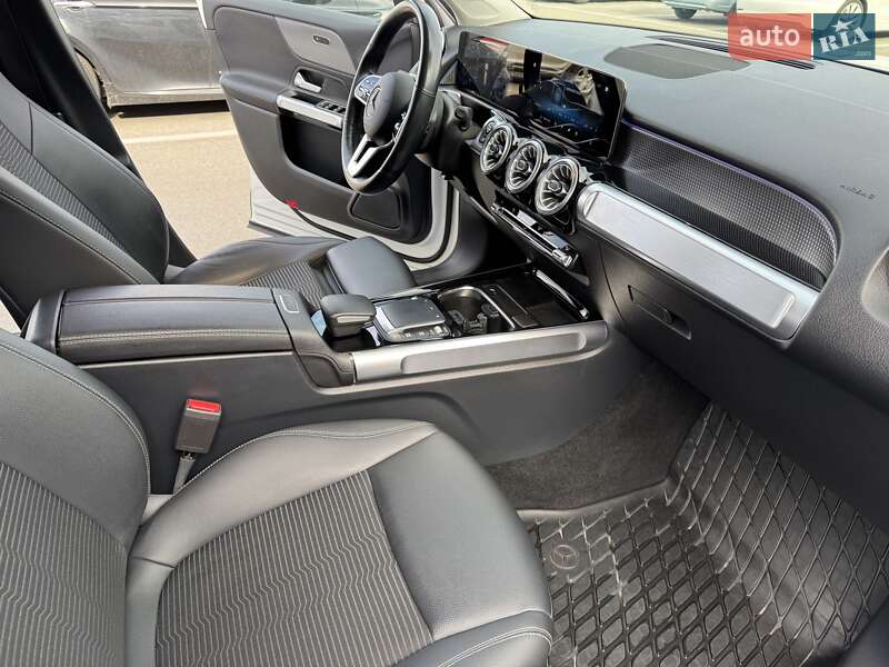 Позашляховик / Кросовер Mercedes-Benz GLB-Class 2022 в Києві