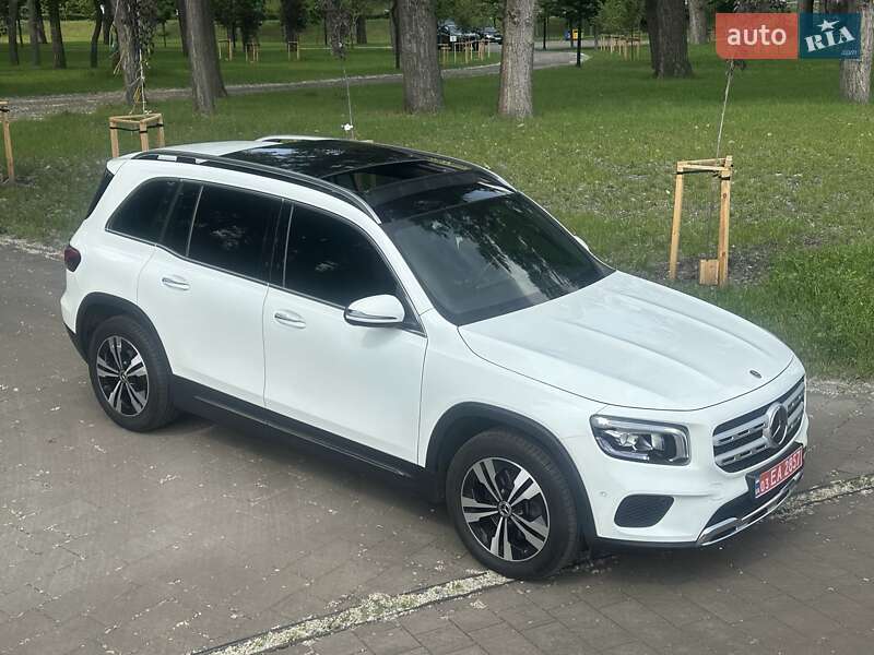 Mercedes-Benz GLB-Class 2022