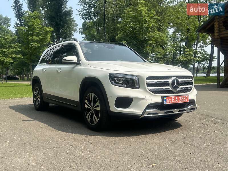 Внедорожник / Кроссовер Mercedes-Benz GLB-Class 2022 в 