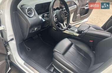 Внедорожник / Кроссовер Mercedes-Benz GLB-Class 2022 в 