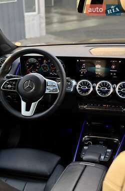 Внедорожник / Кроссовер Mercedes-Benz GLB-Class 2021 в 