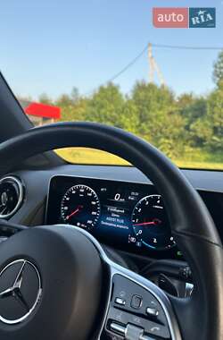 Позашляховик / Кросовер Mercedes-Benz GLB-Class 2020 в 